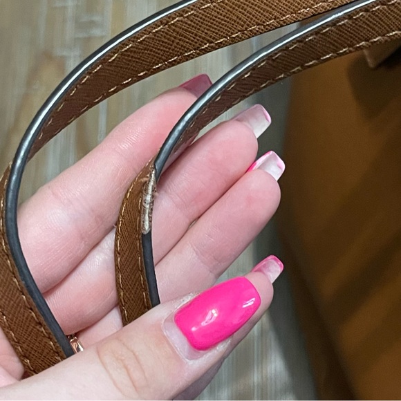 Michael Kors jet set large travel tote brown camel saffiano leather bag - Picture 6 of 9